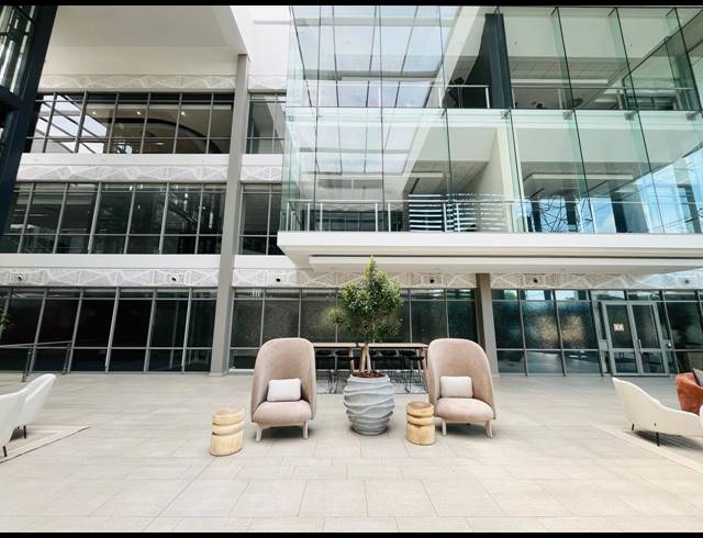 3,000M² OFFICE TO LET IN WATERFALL